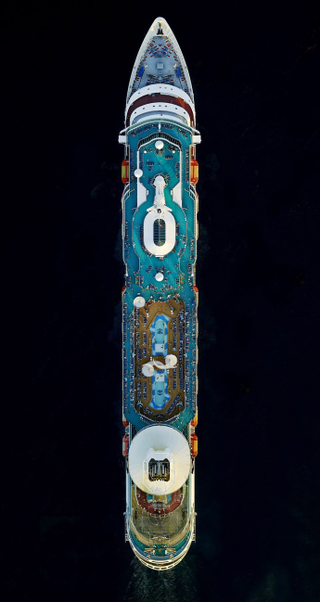 Illustration for article titled These Mega-Cruise Ships Look Like Small Cities From the AirÂ